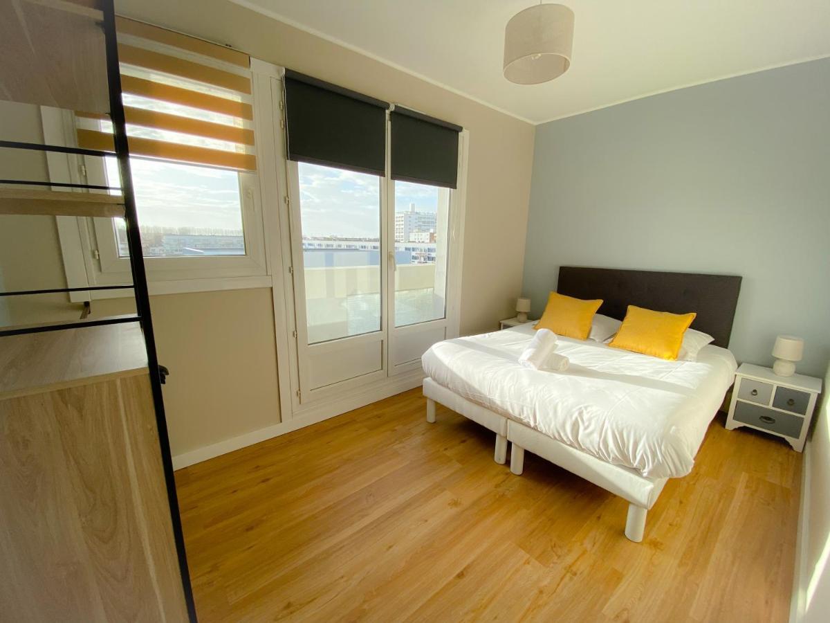 Le Jean De Fiennes Apartment Calais Exterior photo